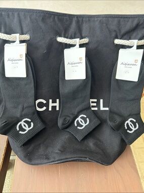 Black Logo Ankle Socks - Pack of 3 ($15 each)